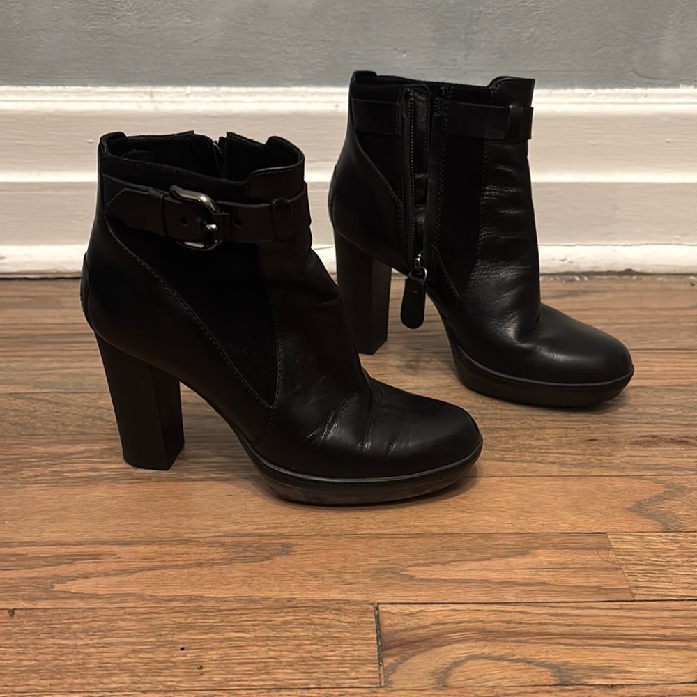 Tod’s Women's Black Ankle Boots